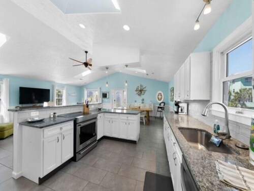 Just For The Shell Of It 5 Bedroom Home by RedAwning