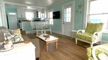 Villa, 2 Bedrooms | Living area