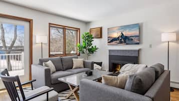 Rumah, 3 kamar tidur | Area keluarga | Smart TV