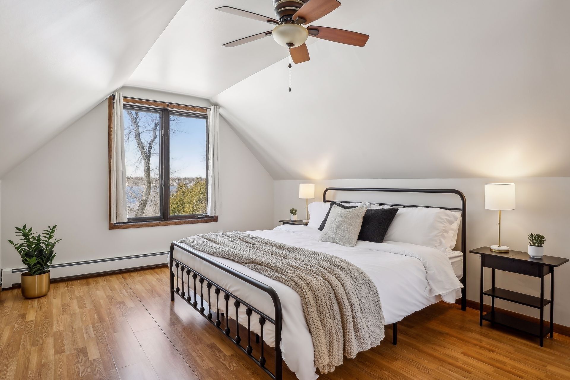 House, 3 Bedrooms | 3 bedrooms, desk, laptop workspace, cots/infant beds