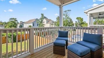 Villa, 3 Bedrooms | Property grounds