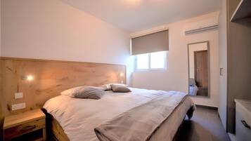 1 bedroom, iron/ironing board, free WiFi