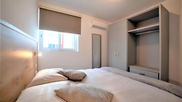 1 bedroom, iron/ironing board, free WiFi