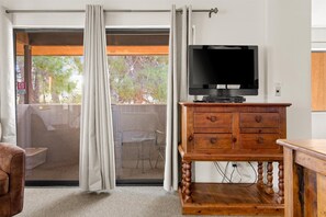 Studio, 1 Bedroom | 1 bedroom, free WiFi