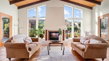 Condo, 1 Bedroom | Living area