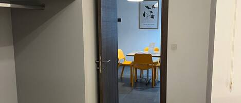 1 bedroom, iron/ironing board, free WiFi