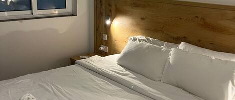 1 bedroom, iron/ironing board, free WiFi