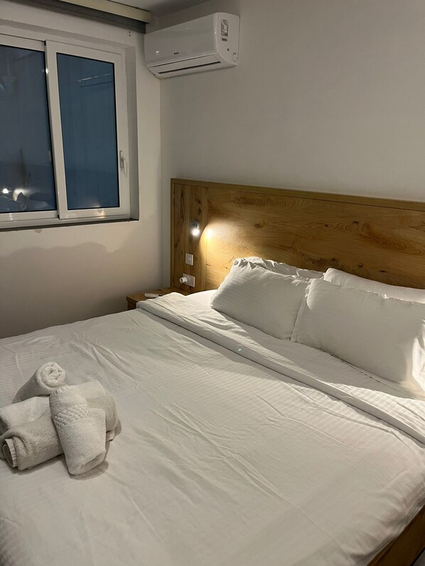 1 bedroom, iron/ironing board, free WiFi