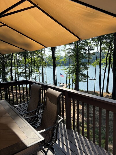 A Private Lake Estate on Eagle River Chain - 1 mi from Downtown