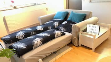 1 bedroom, desk, free WiFi, bed sheets