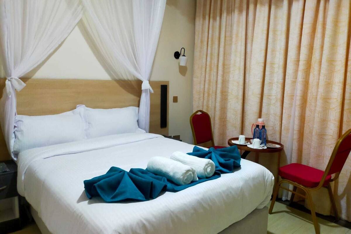 Deluxe Double Room, Hill View | Free WiFi