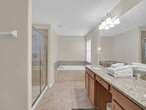 Hair dryer, towels - Last Minute Disney Getaway! Private Pool & Themed Bedrooms. Book Now! #65735 (Orlando)