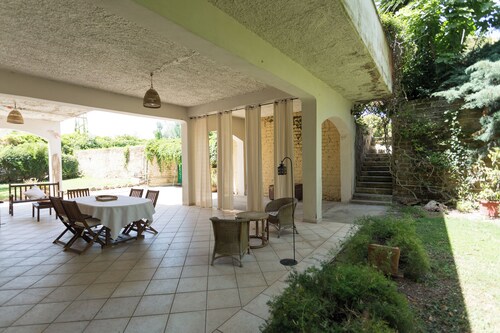 Il Patio: Apartment with pool, garden, parking, WiFi, Pets Allowed