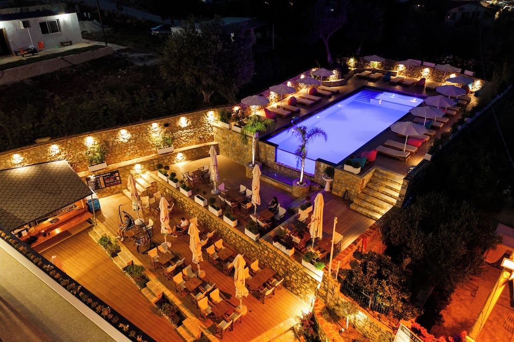Memaj Hotel