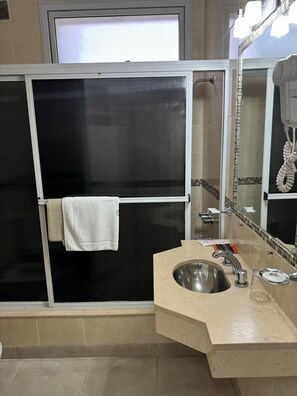 Bathroom - Intersur Independencia (Termas de Rio Hondo)