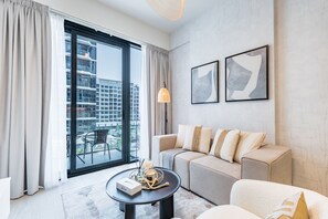 TV - Stunning 1BR Apartment in Azizi Riviera 42, Al Merkadh  by Deluxe Holiday Homes (Dubai)