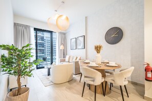 Interior - Stunning 1BR Apartment in Azizi Riviera 42, Al Merkadh  by Deluxe Holiday Homes (Dubai)