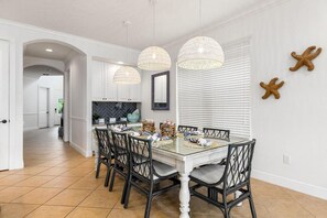 House | Dining
