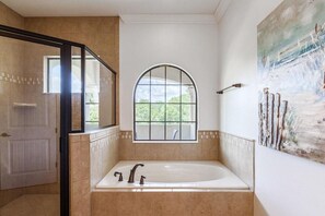 House | Bathroom | Shower, towels