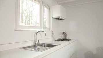 Fridge, microwave, coffee/tea maker, toaster