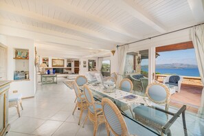 Dining - Villa Ippocampo by Wonderful Italy (Porto Rotondo)