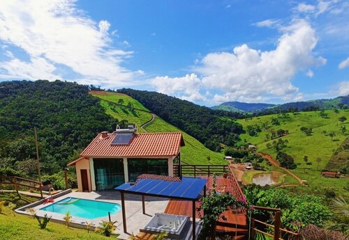 A Lapinha do Sertão é uma casa de hospedagem temporária, com vista panorâmica.