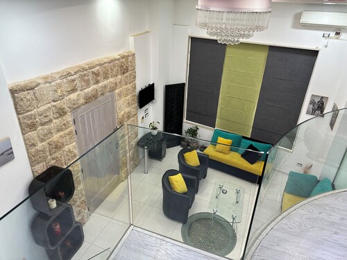 Sky and sea cabins. Apartment with Jacuzzi in Batroun