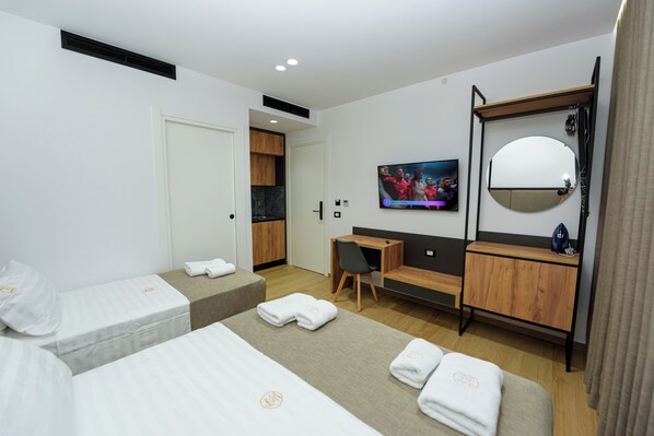 Room - Kevin's Aparthotel (Qendër Vlorë)