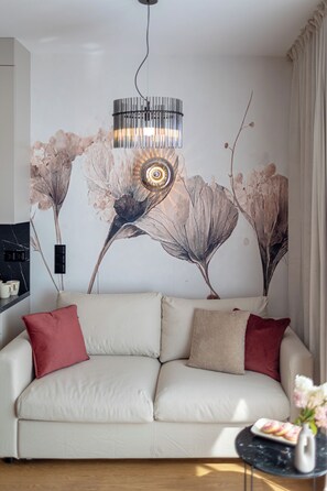Design Studio Suite, 1 Double Bed with Sofa bed | Living area - RentPlanet - Apartamenty Dmowskiego (Wroclaw)
