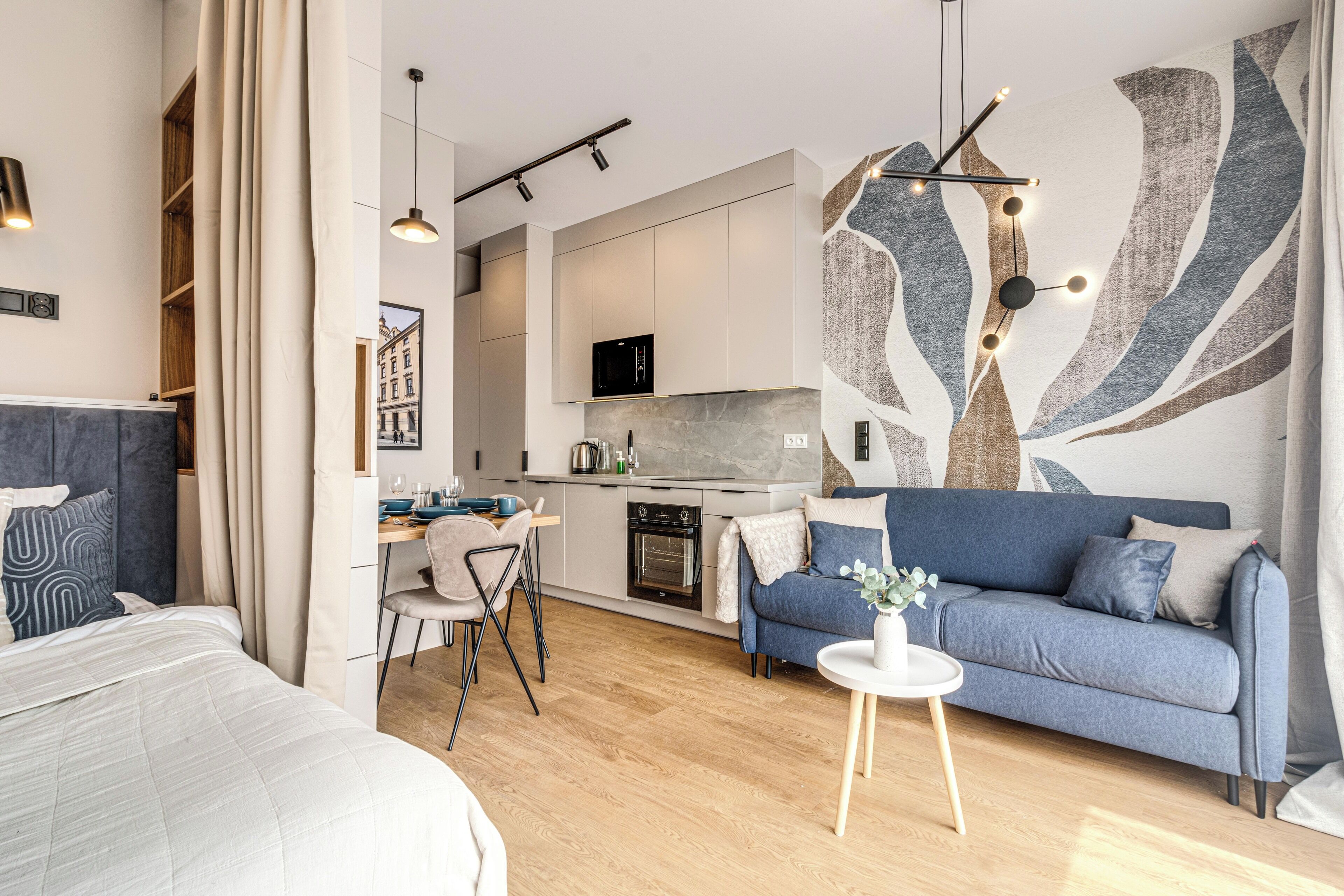 Comfort Studio Suite, 1 Queen Bed with Sofa bed | Iron/ironing board, free WiFi, bed sheets