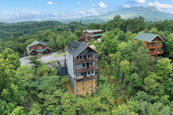 Exterior - Panoramic Paradise Splash – A Splash of Fun All Around (SEVIERVILLE)