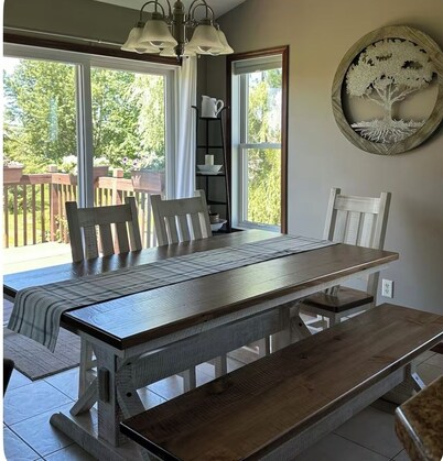 Charming 3-bedroom townhome with WiFi, AC in adorable Cashton
