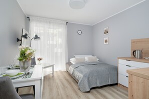 Living room - Elegant Studios With Terrace by Renters (Poznan)