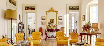 Country House / Farm House in Martina Franca with 4 bedrooms sleeps 8