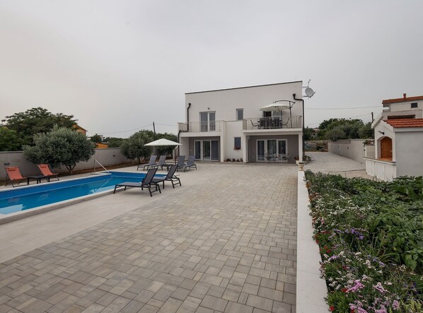 House (HH Milutin 1 - Four Bedroom HH  with ) | Exterior - Holiday Home Milutin 1 (Vrsi)