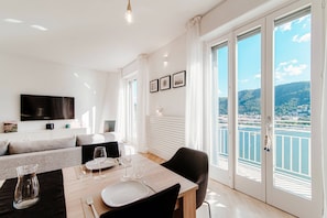 Apartment, Balkon, Seeblick