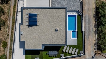 Villa (Villa Bonce - Five Bedroom Villa with) | Bahagian luar