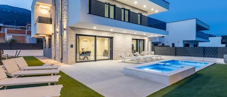 Villa (Villa Bonce - Five Bedroom Villa with) | Outdoor pool