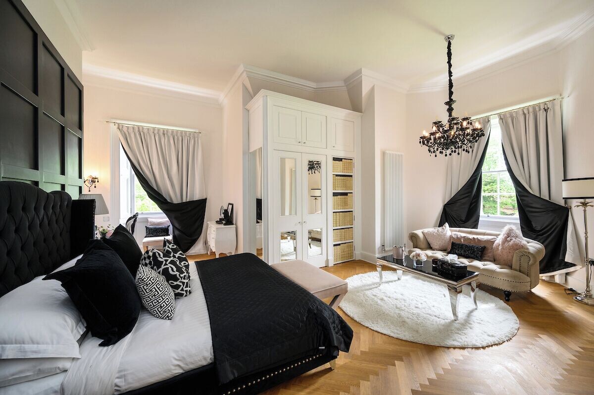 2 Bedroom, Scottish Castle