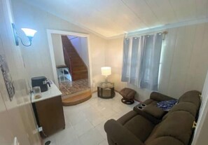 Stereo, computer monitors