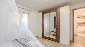 Apartment (Two Bedroom Apartment with Terrace A2) | 7 bedrooms, cots/infant beds, free WiFi