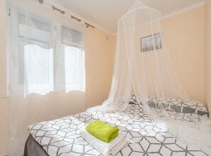 Leilighet (Two Bedroom Apartment with Terrace A2) | 7 soverom, barnesenger og wi-fi (inkludert)