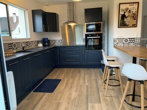 Private kitchen - Villa for 6 people (Gan)