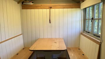 Cabin | Dining