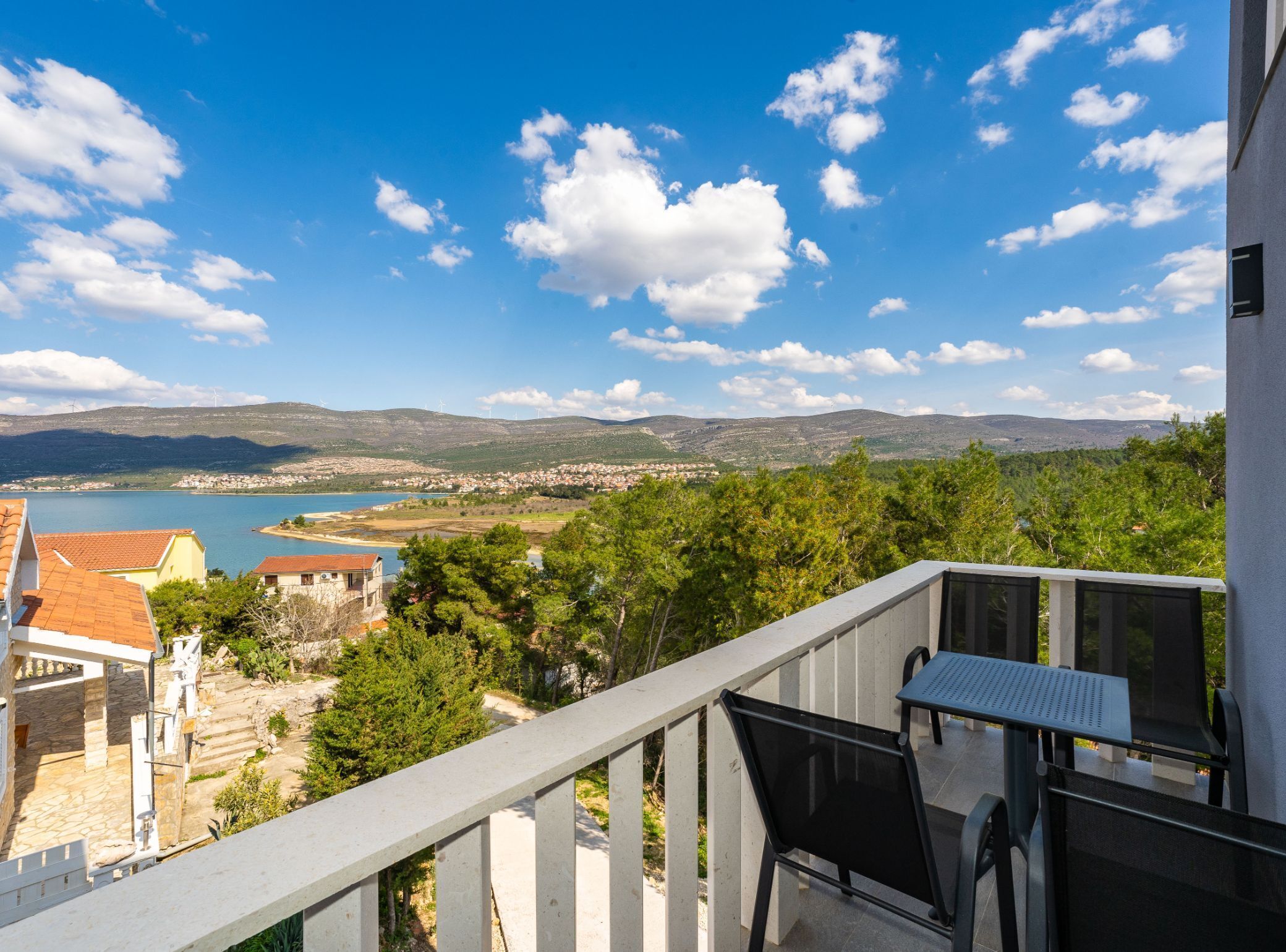 Villa (Villa Ivanovi Dvori - Seven Bedroom V) | Balcón
