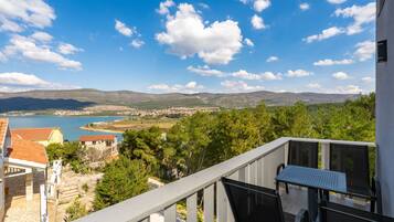 Villa (Villa Ivanovi Dvori - Seven Bedroom V) | Balcón