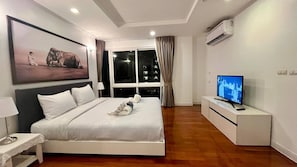 3 bedrooms - 6-36 - 3 Bdr Modern Penthouse With Shared Pool (Patong)