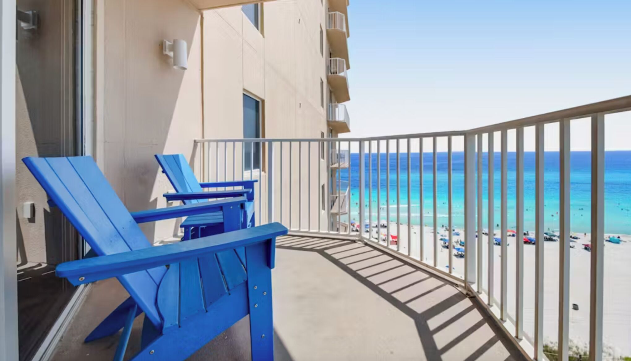 New rental, Great, corner condo! September Dates Open!