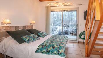 1 chambre, lit parapluie, Wi-Fi gratuit, draps fournis