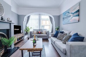 TV, fireplace, offices